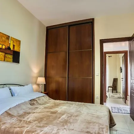 Appartamento Cozy Flat In *
